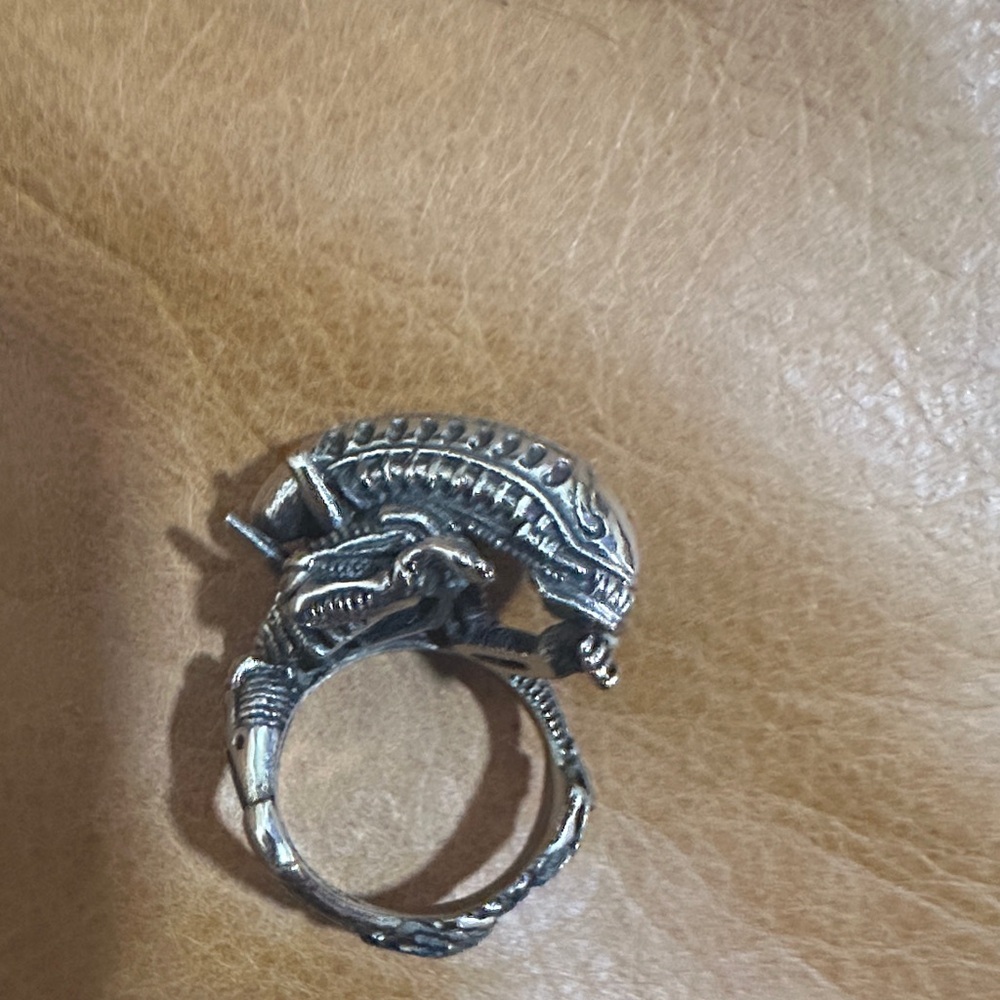 Unique Silver-Tone Alien Ring